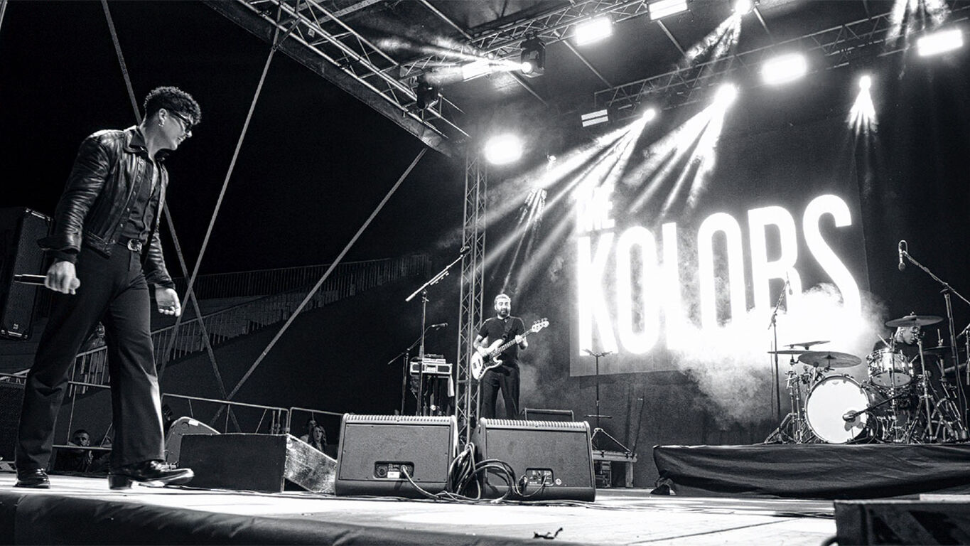 Torre Annunziata, oltre 6.000 persone per i The Kolors al Maximall Pompeii