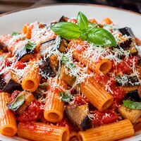 Pasta alla Norma, il grande classico siciliano che conquista sempre
