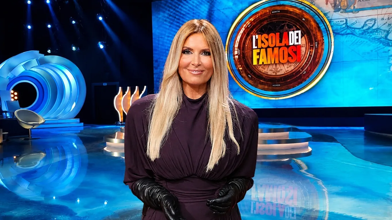 L'Isola dei Famosi, Selvaggia Lucarelli sbotta contro gli spoiler: "Quasi tutto quello che leggete è fuffa"