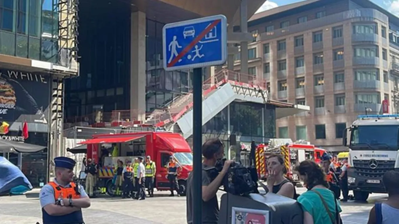 Incendio in edificio nel centro di Bruxelles, diversi morti e dispersi