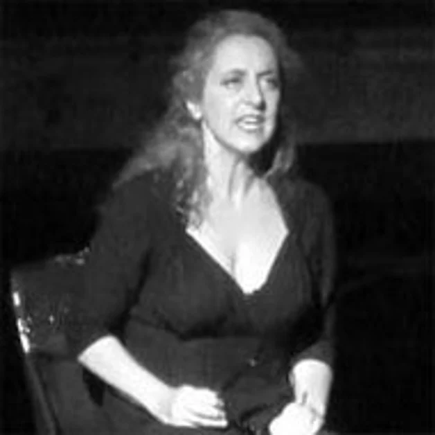 La rabbia e l´amore della "Storia" con Gea Martire