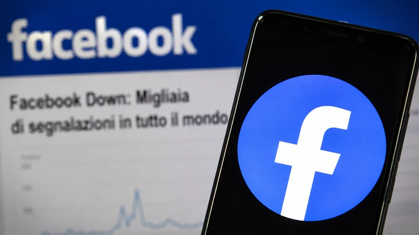 Facebook in tilt oggi 19 luglio: migliaia di segnalazioni, utenti impossibilitati ad accedere