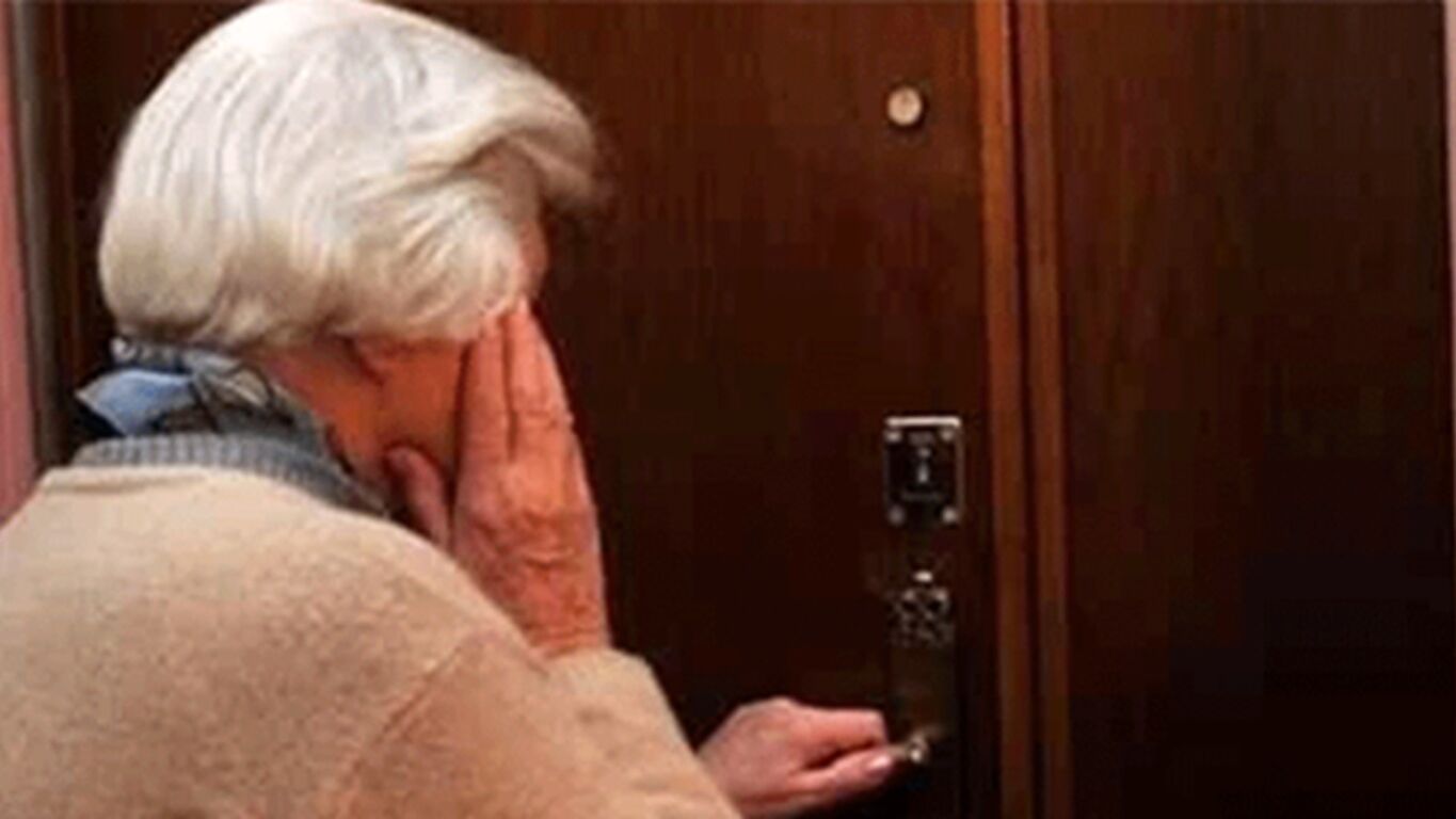 Truffa a Boscoreale, ai domiciliari un 21enne: raggirò un'anziana e si fece consegnare denaro e gioielli
