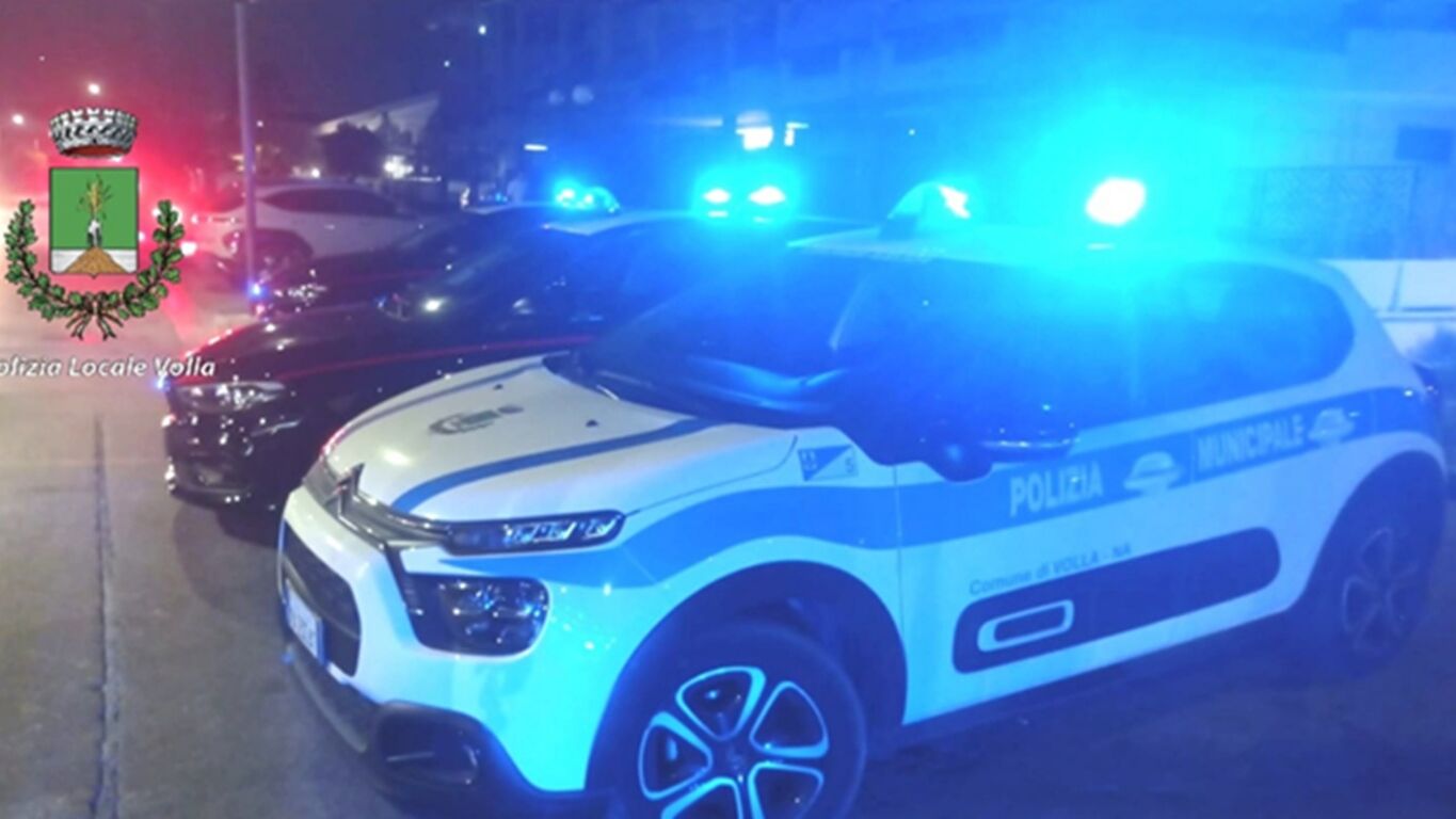 Volla, controlli sulla movida: sanzioni, un veicolo sequestrato e patente ritirata