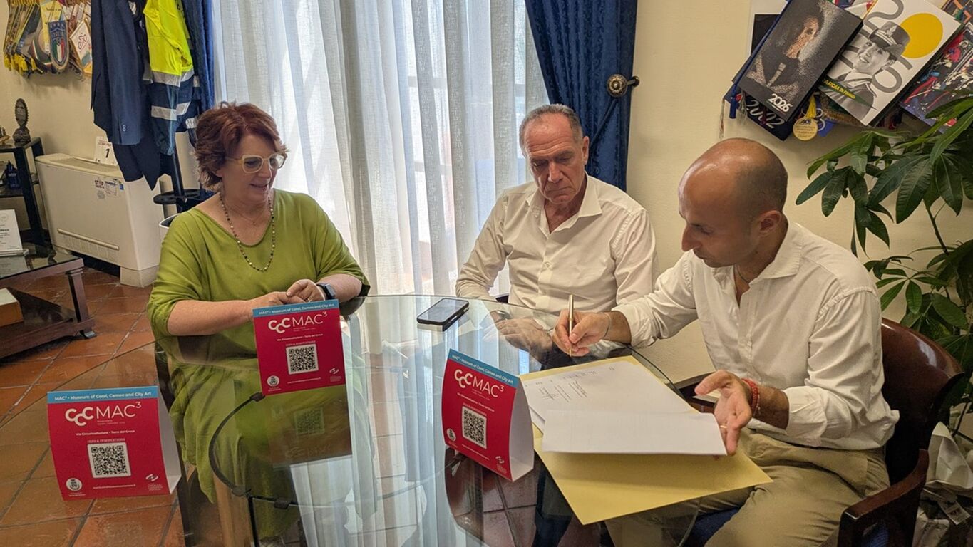 Torre del Greco punta sul turismo: alleanza tra Comune, Federalberghi e Consorzio Corallo e Cammeo