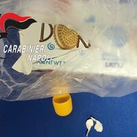 Pozzuoli, cocaina nascosta in un pacco di biscotti: denunciato un 55enne diretto in ospedale