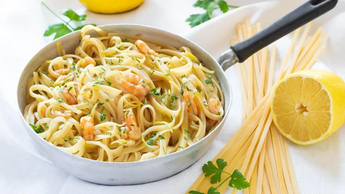 Ricetta del giorno: Linguine al limone e gamberi