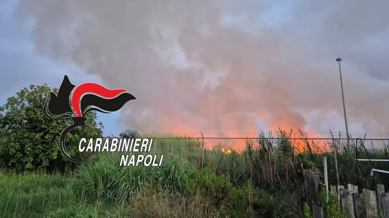Pozzuoli, incendia sterpaglie e provoca un rogo di 7 ettari: arrestato 52enne