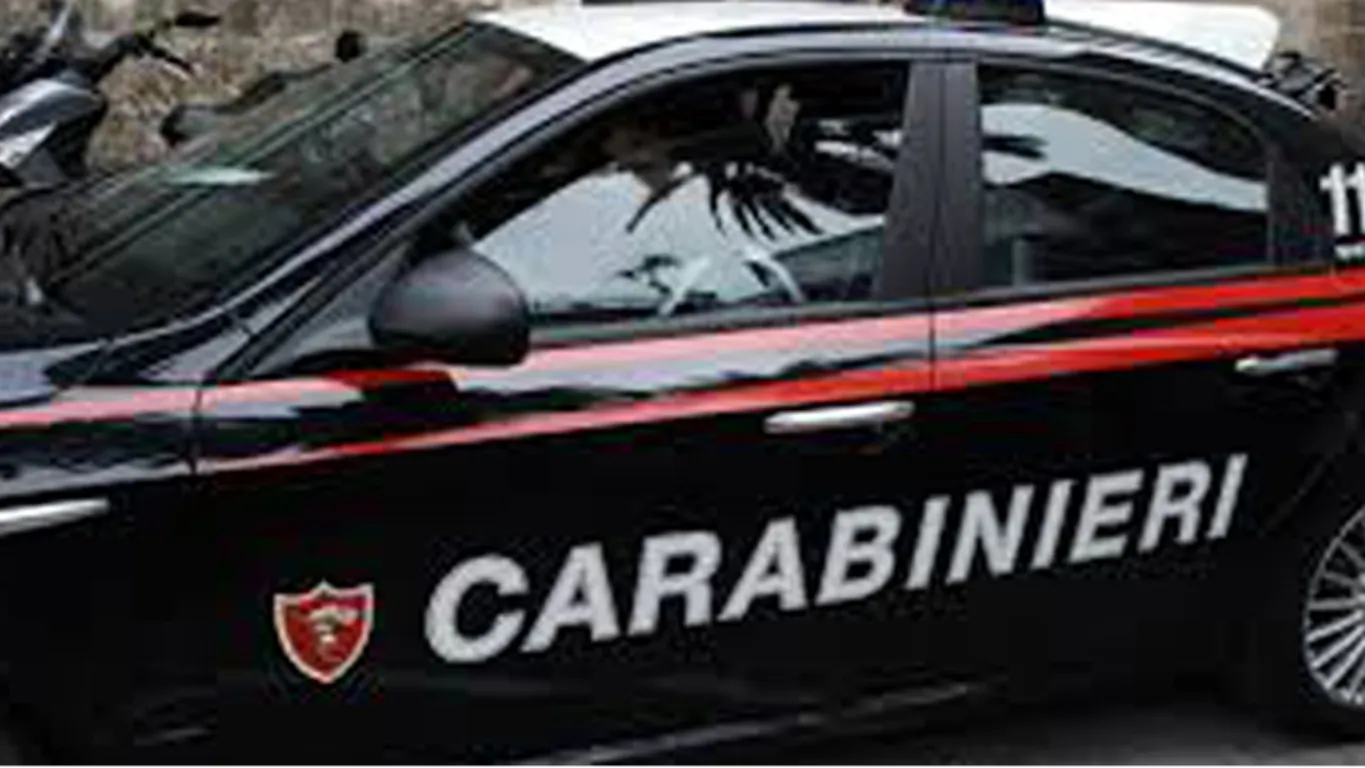 Torre del Greco, uomo trovato ferito e privo di sensi in strada: è in pericolo di vita