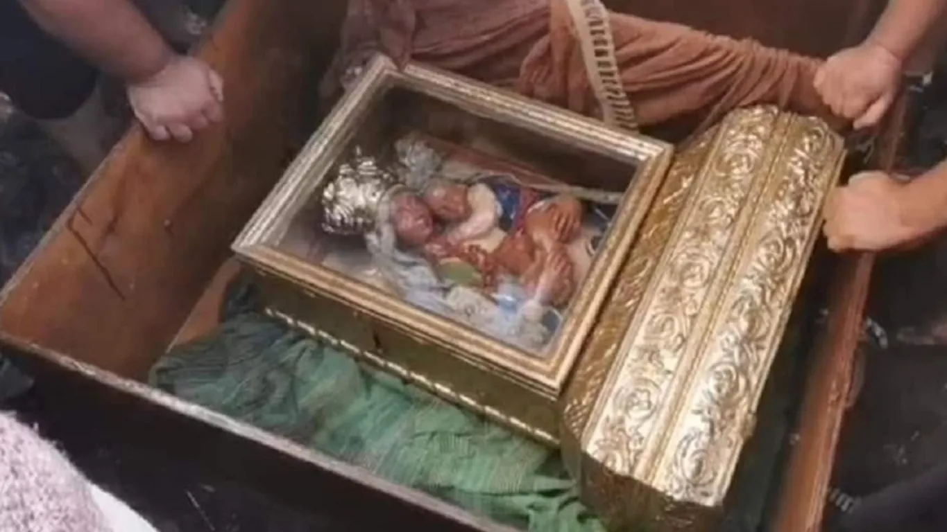 Torre Annunziata riabbraccia la sua Patrona: rivive il ritrovamento della Madonna della Neve