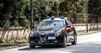 Dodicenne accoltellato dopo una lite a Ponticelli: ferito all'addome da un 13enne
