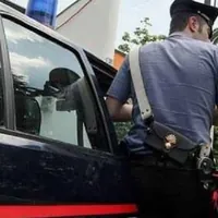 Barano d'Ischia, truffa a due anziani degenera in rapina: arrestato un 21enne