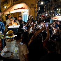 Temptation Island, quanto incassa Giovanni Grazioso: boom per il carretto delle brioche, file e incassi da record