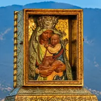 Torre Annunziata, Madonna della Neve: oggi la processione e il gran finale con Rosalia Porcaro e i fuochi