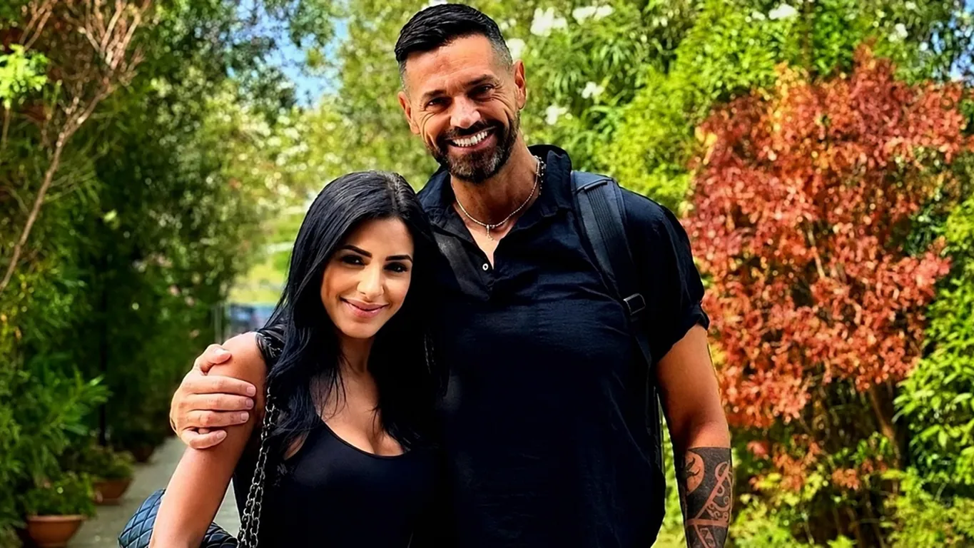 Uomini e Donne, crisi tra Asmaa Fares e Cristiano Lo Zupone? «Lui vive in albergo, lei ha cambiato casa»