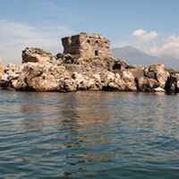 Torre Annunziata, Scoglio di Rovigliano in vendita: Mazzella porta il caso in Senato
