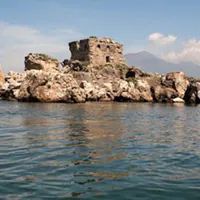 Torre Annunziata, Scoglio di Rovigliano in vendita: Mazzella porta il caso in Senato