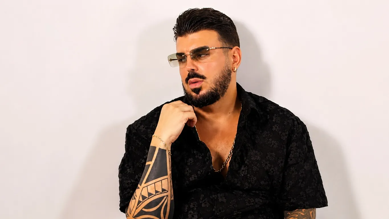 Temptation Island, Lino Giuliano volta pagina dopo Alessia Pascarella: avvistato a Ibiza con una ragazza misteriosa