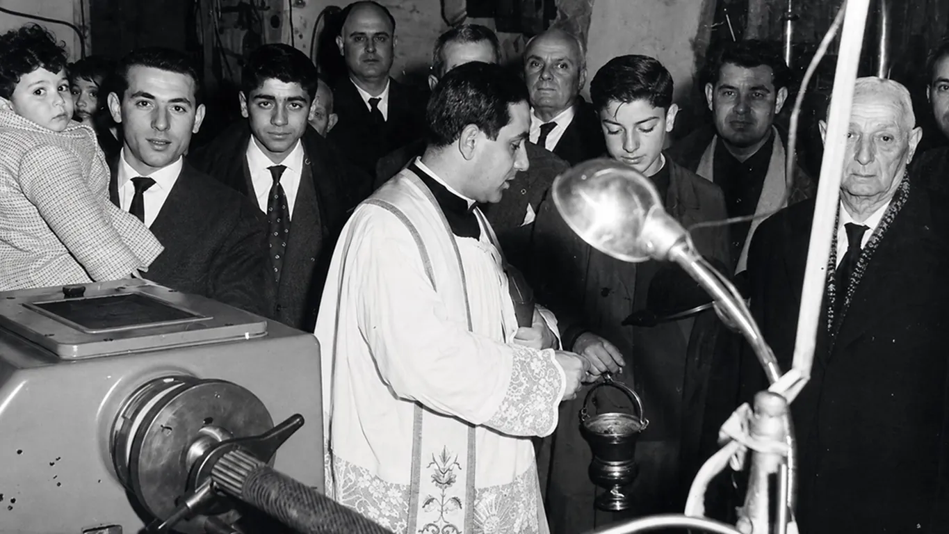 Torre Annunziata, dopo 116 anni chiude l'Officina Aurelio: finisce una storia di lavoro lunga tre generazioni