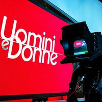 Uomini e Donne , lunedì 24 agosto le prime registrazioni: ritorni, assenze e un nome a sorpresa per il trono