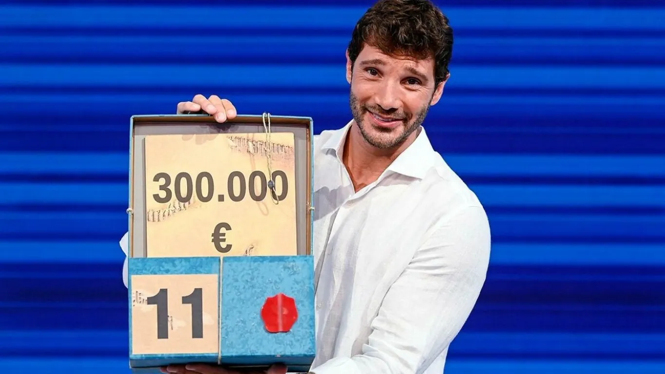 Stefano De Martino torna con Affari Tuoi, ecco la data della prima puntata