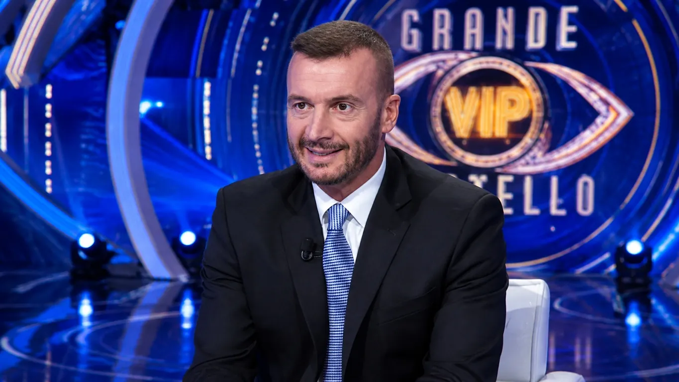 Rocco Casalino dice “no” al GF Vip: avrebbe rifiutato 400mila euro, ora punta alla conduzione