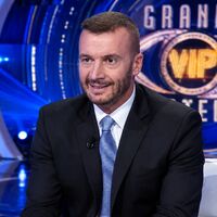 Rocco Casalino dice “no” al GF Vip: avrebbe rifiutato 400mila euro, ora punta alla conduzione