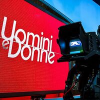 Uomini e Donne, una dama fuori dal parterre Over: «Non è stata riconfermata»