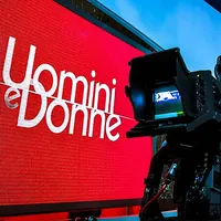 Uomini e Donne, una dama fuori dal parterre Over: «Non è stata riconfermata»