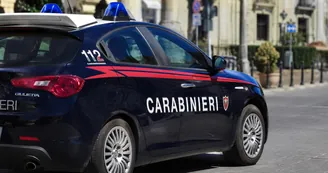 Castellammare di Stabia, chiosco abusivo in via Bonito: scatta il sequestro, 10mila euro di sanzioni
