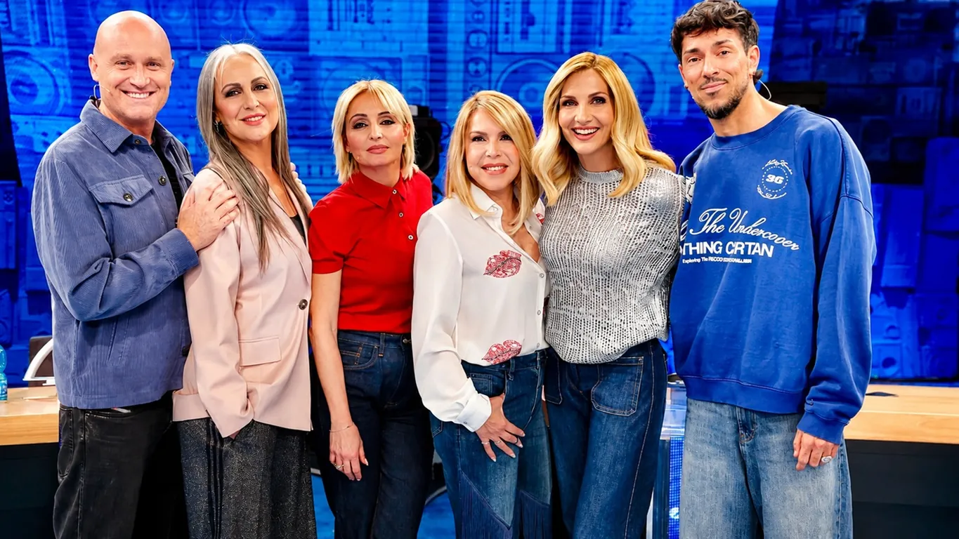 Amici 26, cambia tutto: tre professori verso l'addio: spunta un nome clamoroso per la nuova edizione