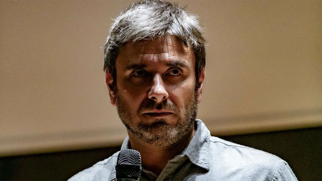 Di Battista ancora grave a Cuba, arrivati all'Avana i medici del Gemelli: si valuta il rientro in Italia