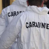 Tragedia a Benevento, uccide i due fratelli nel ristorante di famiglia e poi si suicida