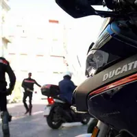 Castellammare, droga all'interno di una custodia per occhiali: due arresti