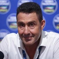 Vannacci sfiora l'8% e supera Forza Italia, M5S in recupero: sondaggio politico