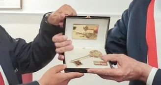Pompei, chiavi d'oro da oltre 14mila euro agli ex ministri: condannati due dirigenti comunali