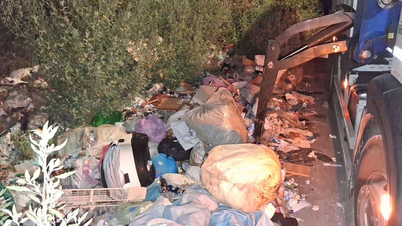 Terzigno e Boscoreale, fronte comune contro l'abbandono dei rifiuti: bonificata via Vecchia Aquino