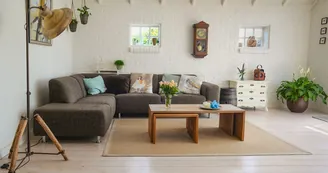 Arredare le pareti del soggiorno: le strategie dell'interior design per creare un punto focale di grande impatto