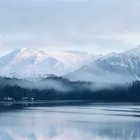 L'ultima frontiera naturalistica: organizzare una crociera in Alaska tra ghiacciai millenari e fauna selvatica