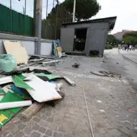 C.mare di Stabia. Abusivismo, abbattuto Chalet Kalimba