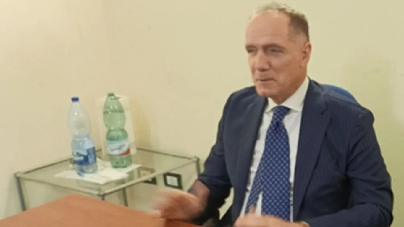 Torre del Greco, Mennella e Sorrentino agli studenti: «La scuola è il tesoro più prezioso della città»