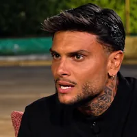 Temptation Island, Rosario avvistato a Venezia con alcune ragazze: la segnalazione dopo il ritorno con Alessandra