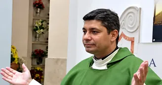 Torre Annunziata, don Salvatore Cipollaro, 41 anni, nuovo parroco al Buon Consiglio