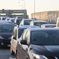 Oggi il Cdm abolisce il bollo auto e moto. Meloni: "Via una delle tasse più odiate dagli italiani"