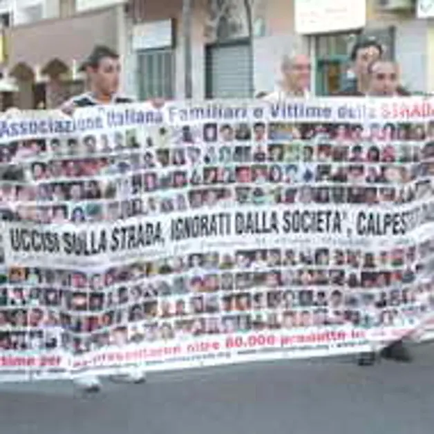 Vittime della strada, fiaccolata per non dimenticare