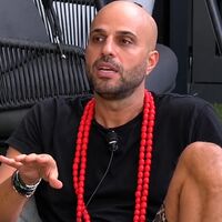GF Vip, Jonathan Kashanian svela un retroscena su un famoso cantante: «Mi ha bloccato su Instagram»