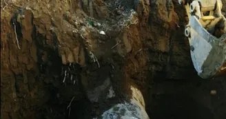 Rottura condotta idrica: emergenza in 12 comuni dell'area vesuviana