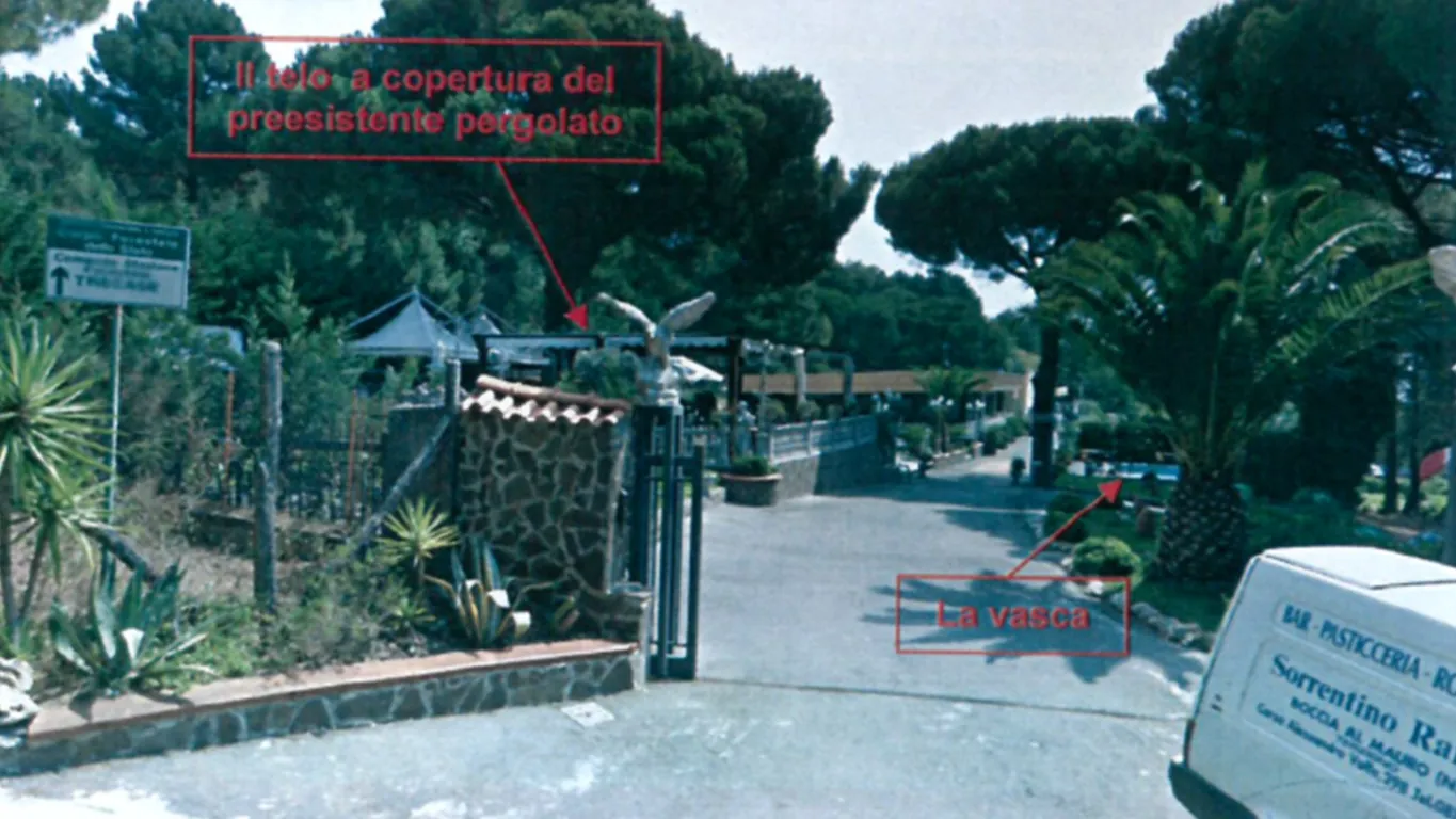 Boscotrecase, demolite opere abusive nell'ex ristorante “Paraviso al Vesuvio”