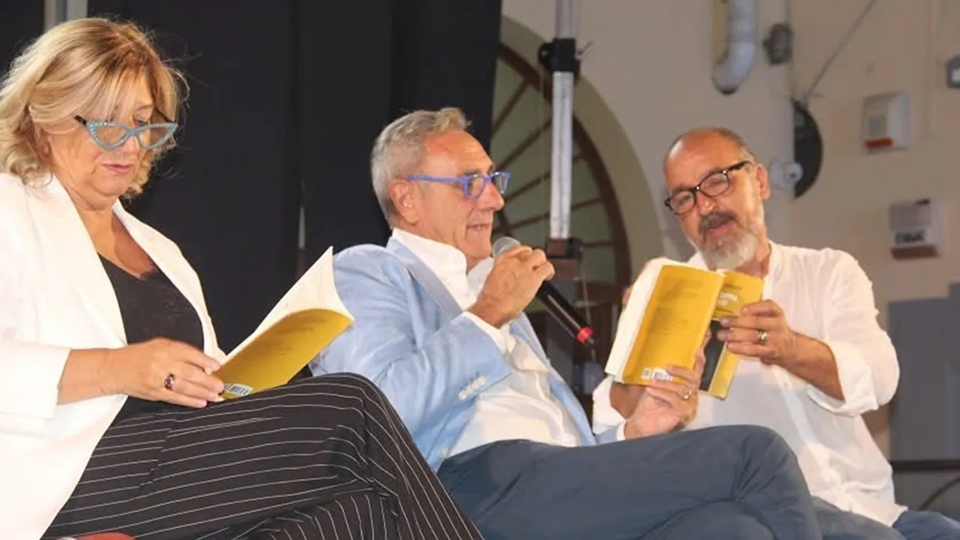 Trecase, Gino Rivieccio presenta in piazza San Gennaro  “Che io sappia, non so”