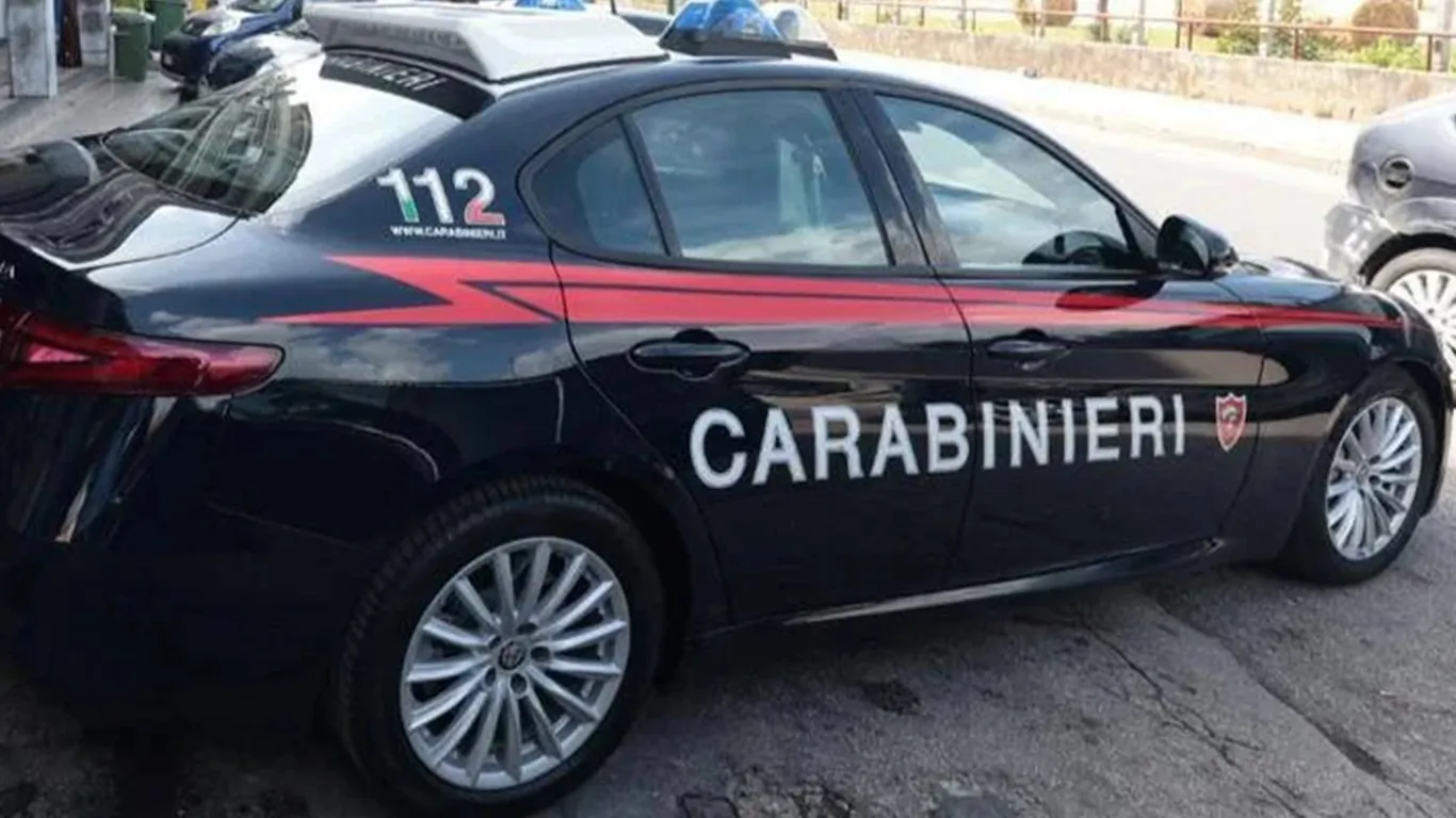 Cuneo, sente rumori nel cortile di casa: spara contro ladri e ne uccide uno. E' indagato per omicidio